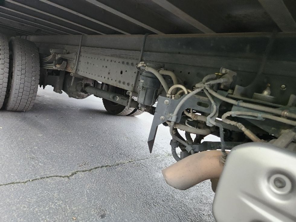 Medium Duty Box Truck-Light and Medium Duty Trucks-Hino-2019-195-Kent-WA-101,310\n\t\tmiles-$ 43,500 - Image 14