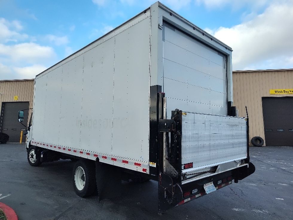 Medium Duty Box Truck-Light and Medium Duty Trucks-Hino-2019-195-Kent-WA-101,310\n\t\tmiles-$ 43,500 - Image 6