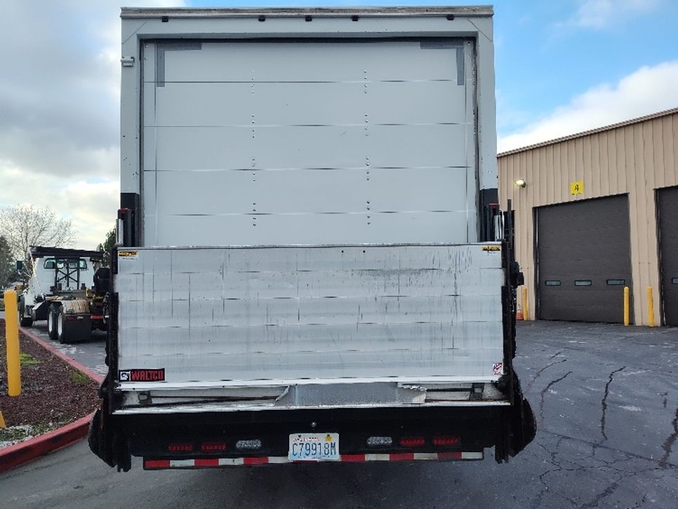 Medium Duty Box Truck-Light and Medium Duty Trucks-Hino-2019-195-Kent-WA-101,310\n\t\tmiles-$ 43,500 - Image 7