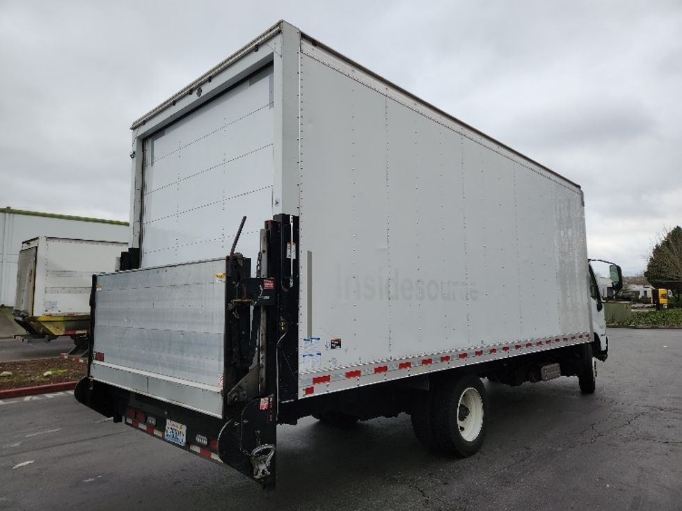Medium Duty Box Truck-Light and Medium Duty Trucks-Hino-2019-195-Kent-WA-85,849\n\t\tmiles-$ 44,750 - Image 13