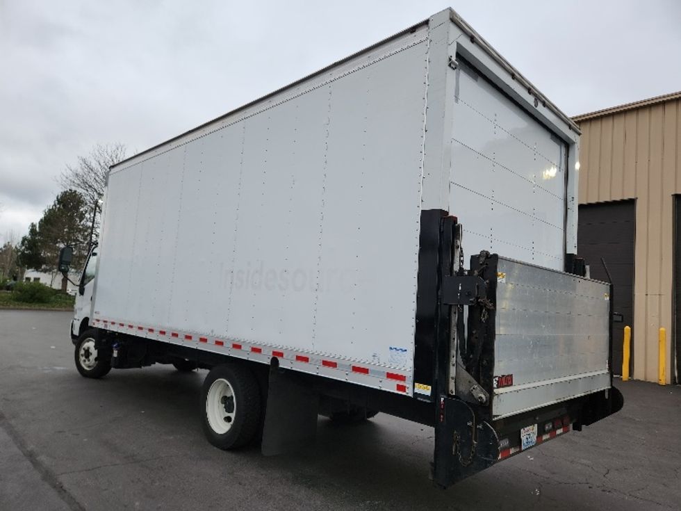 Medium Duty Box Truck-Light and Medium Duty Trucks-Hino-2019-195-Kent-WA-85,849\n\t\tmiles-$ 44,750 - Image 6