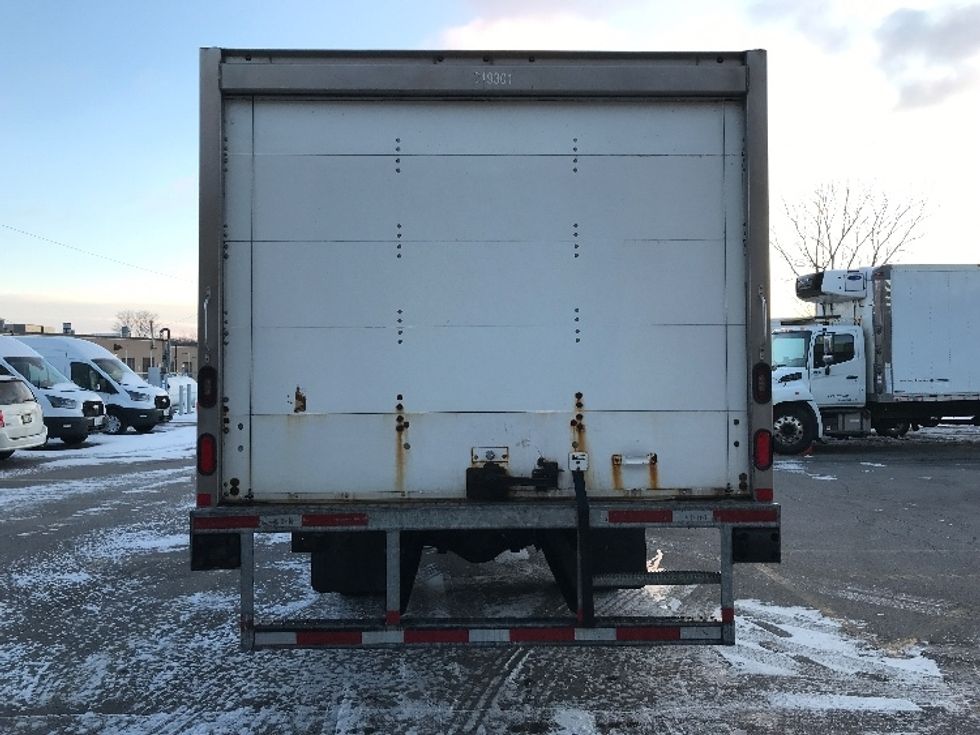 Medium Duty Box Truck-Light and Medium Duty Trucks-Hino-2019-195-Mississauga-ON-147,562\n\t\tkm-$ 58,250 - Image 7