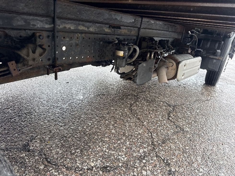 Medium Duty Box Truck-Light and Medium Duty Trucks-Hino-2019-195-Omaha-NE-96,682\n\t\tmiles-$ 38,000 - Image 14