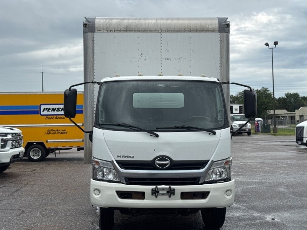 Medium Duty Box Truck-Light and Medium Duty Trucks-Hino-2019-195-Omaha-NE-96,682\n\t\tmiles-$ 38,000 - Image 2