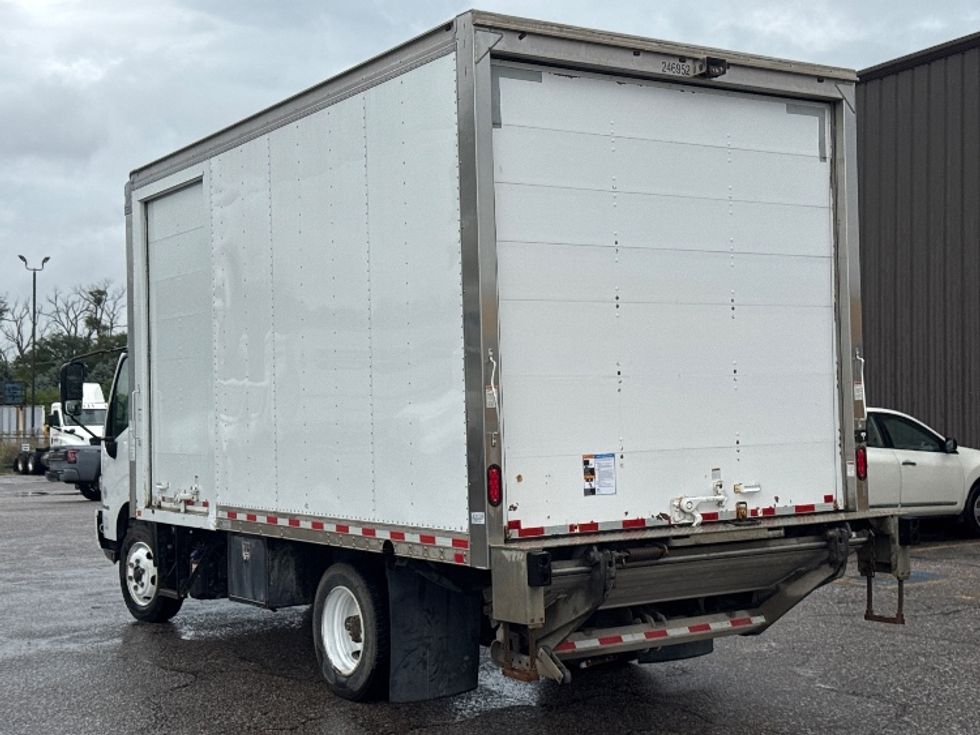 Medium Duty Box Truck-Light and Medium Duty Trucks-Hino-2019-195-Omaha-NE-96,682\n\t\tmiles-$ 38,000 - Image 6