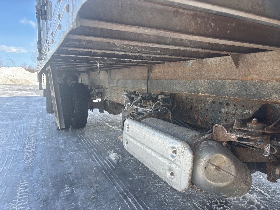 Medium Duty Box Truck-Light and Medium Duty Trucks-Hino-2019-195-Ottawa-ON-122,448\n\t\tkm-$ 62,750 - Image 14