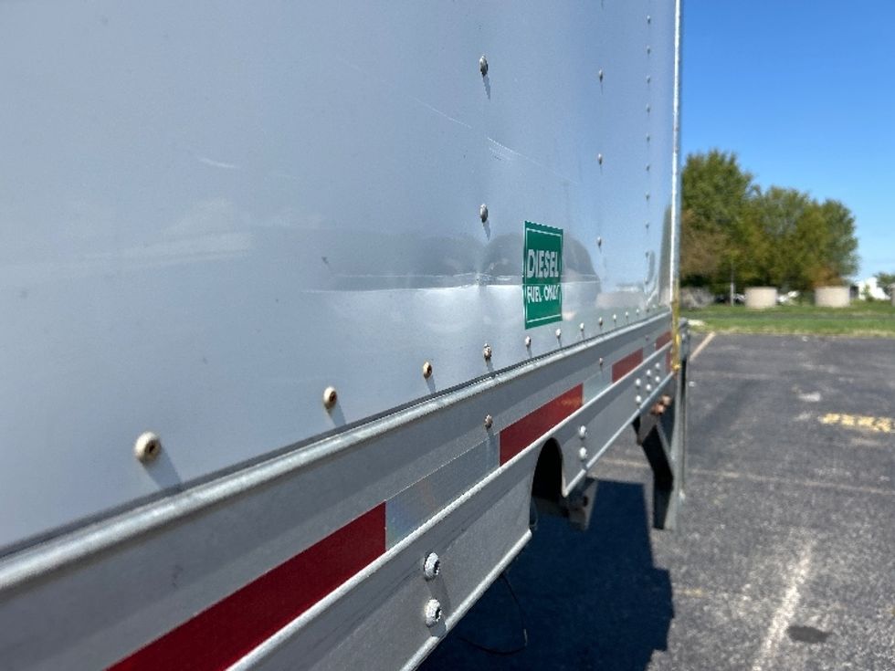 Medium Duty Box Truck-Light and Medium Duty Trucks-Hino-2019-195-Rochester-NY-147,820\n\t\tmiles-$ 33,500 - Image 27