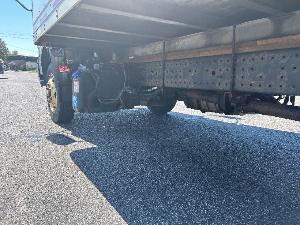 Medium Duty Box Truck-Light and Medium Duty Trucks-Hino-2019-195-Rochester-NY-147,820\n\t\tmiles-$ 33,500 - Image 5