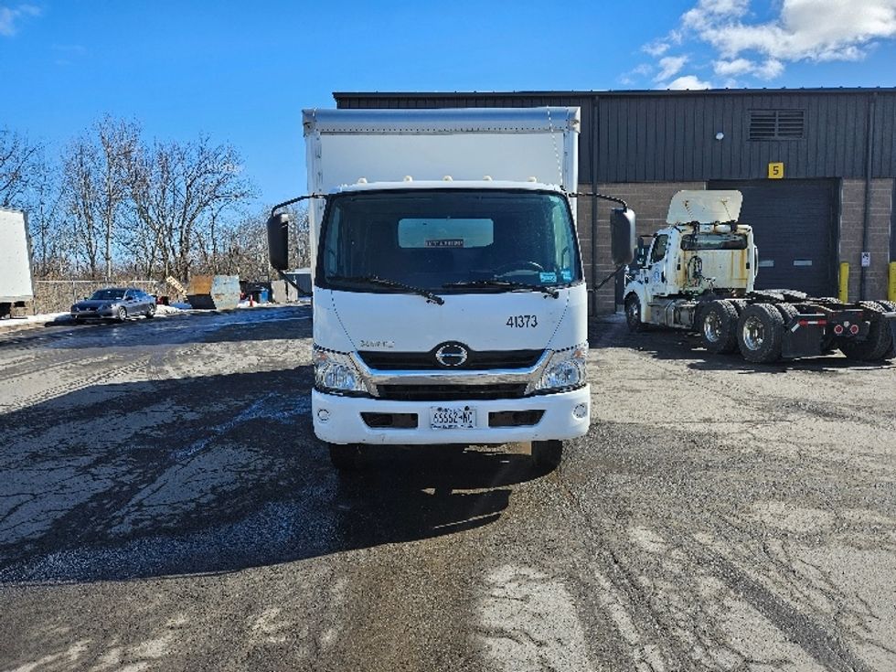 Medium Duty Box Truck-Light and Medium Duty Trucks-Hino-2019-195-Watertown-NY-215,436\n\t\tmiles-$ 21,000 - Image 2