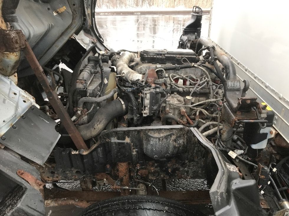 Medium Duty Box Truck-Light and Medium Duty Trucks-Hino-2019-195-Watertown-NY-215,436\n\t\tmiles-$ 21,000 - Image 24