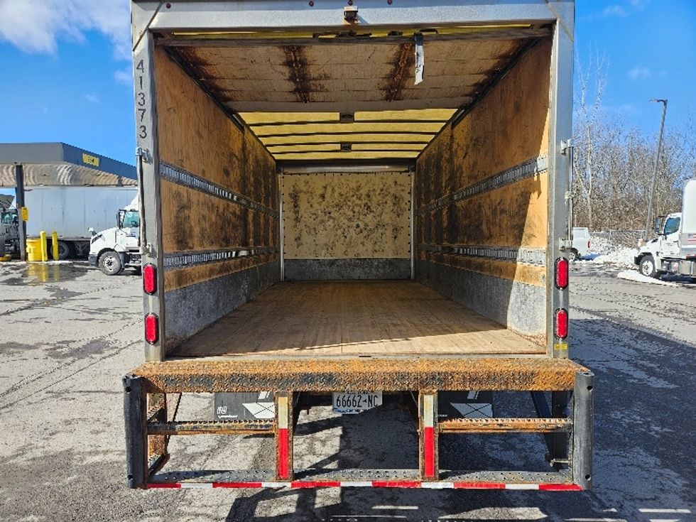 Medium Duty Box Truck-Light and Medium Duty Trucks-Hino-2019-195-Watertown-NY-215,436\n\t\tmiles-$ 21,000 - Image 8