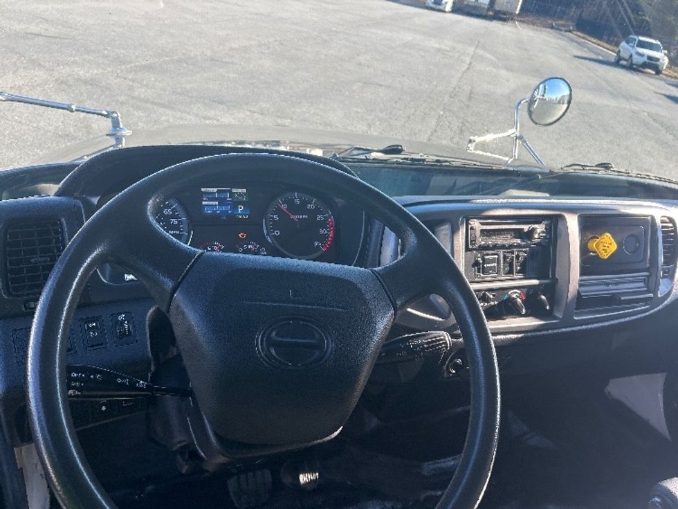 Medium Duty Box Truck-Light and Medium Duty Trucks-Hino-2019-258LP-Greensboro-NC-124,846\n\t\tmiles-$ 44,750 - Image 18