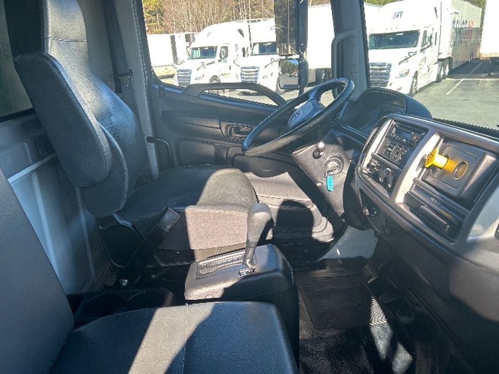 Medium Duty Box Truck-Light and Medium Duty Trucks-Hino-2019-258LP-Greensboro-NC-124,846\n\t\tmiles-$ 44,750 - Image 22