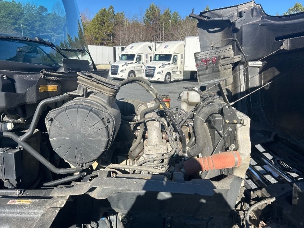 Medium Duty Box Truck-Light and Medium Duty Trucks-Hino-2019-258LP-Greensboro-NC-124,846\n\t\tmiles-$ 44,750 - Image 23