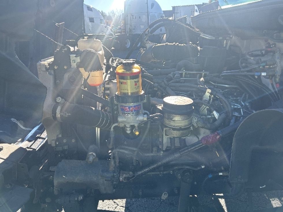 Medium Duty Box Truck-Light and Medium Duty Trucks-Hino-2019-258LP-Greensboro-NC-124,846\n\t\tmiles-$ 44,750 - Image 24