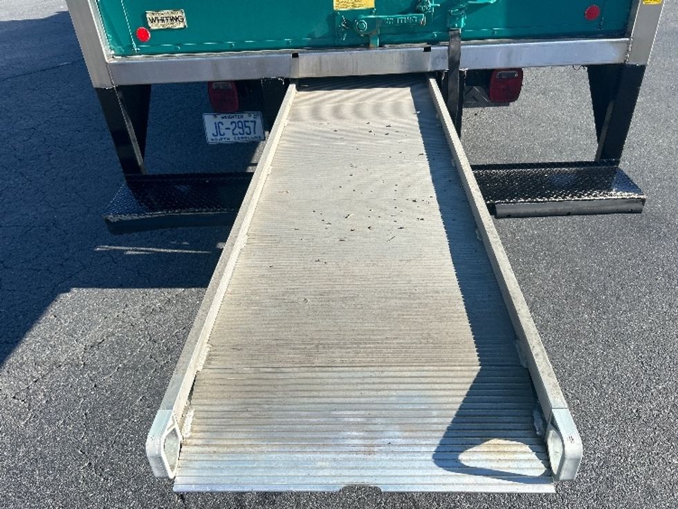 Medium Duty Box Truck-Light and Medium Duty Trucks-Hino-2019-258LP-Greensboro-NC-124,846\n\t\tmiles-$ 44,750 - Image 9