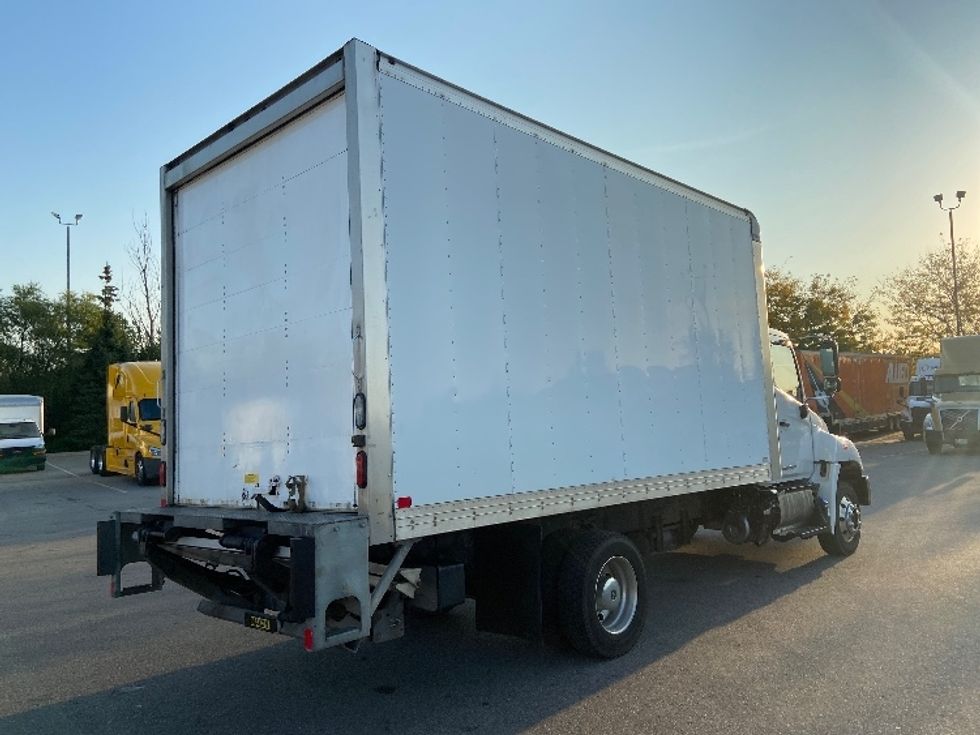 Medium Duty Box Truck-Light and Medium Duty Trucks-Hino-2019-258LP-Mississauga-ON-190,328\n\t\tkm-$ 63,500 - Image 13