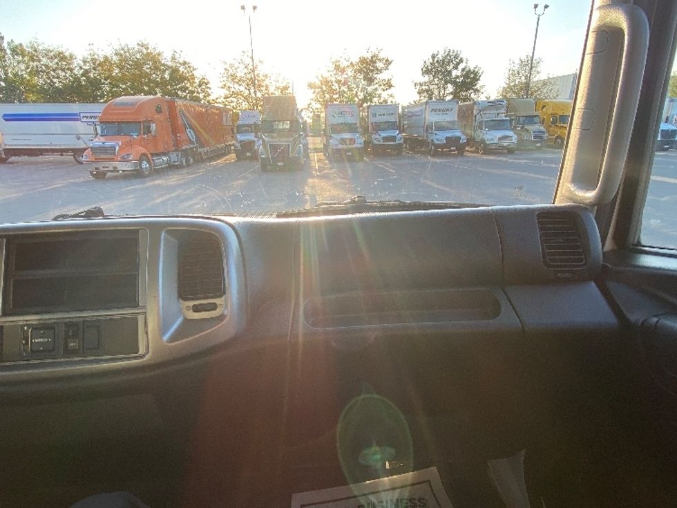 Medium Duty Box Truck-Light and Medium Duty Trucks-Hino-2019-258LP-Mississauga-ON-190,328\n\t\tkm-$ 63,500 - Image 21