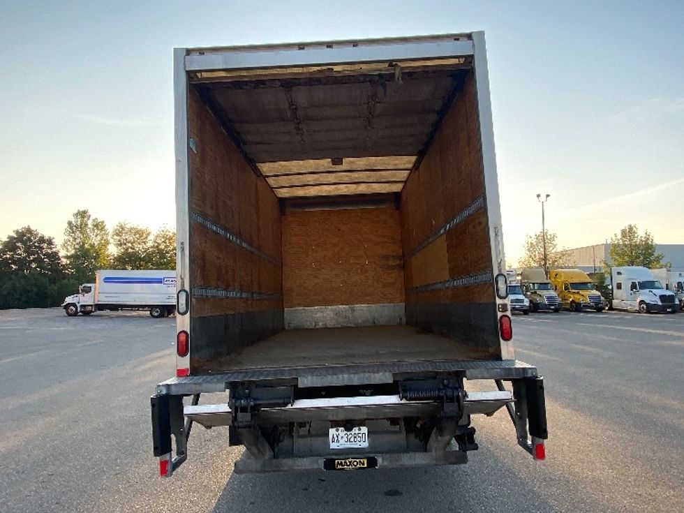 Medium Duty Box Truck-Light and Medium Duty Trucks-Hino-2019-258LP-Mississauga-ON-190,328\n\t\tkm-$ 63,500 - Image 8