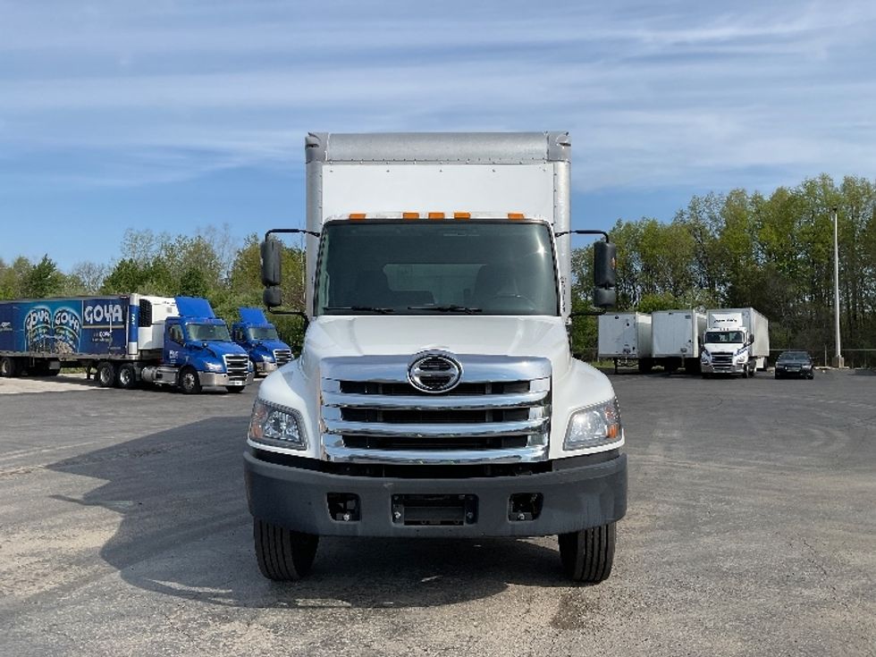 Medium Duty Box Truck-Light and Medium Duty Trucks-Hino-2019-268-Akron-OH-166,576\n\t\tmiles-$ 49,750 - Image 2
