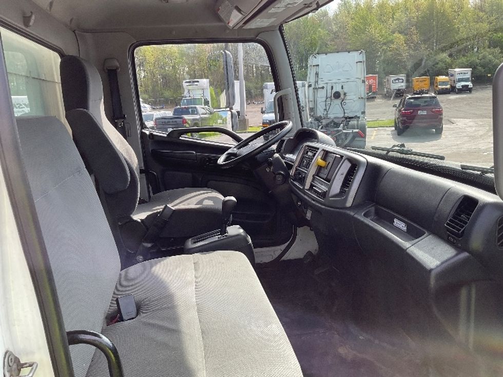 Medium Duty Box Truck-Light and Medium Duty Trucks-Hino-2019-268-Akron-OH-166,576\n\t\tmiles-$ 49,750 - Image 21