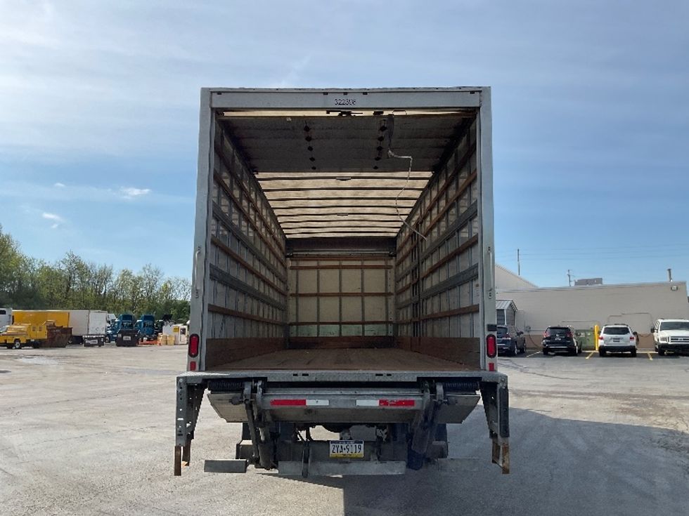 Medium Duty Box Truck-Light and Medium Duty Trucks-Hino-2019-268-Akron-OH-166,576\n\t\tmiles-$ 49,750 - Image 8