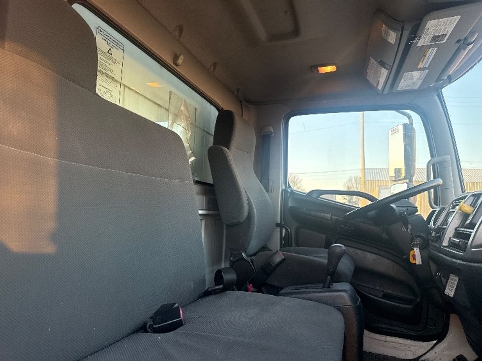 Medium Duty Box Truck-Light and Medium Duty Trucks-Hino-2019-268-Akron-OH-166,608\n\t\tmiles-$ 53,750 - Image 22