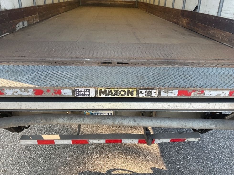 Medium Duty Box Truck-Light and Medium Duty Trucks-Hino-2019-268-Akron-OH-242,969\n\t\tmiles-$ 39,750 - Image 10