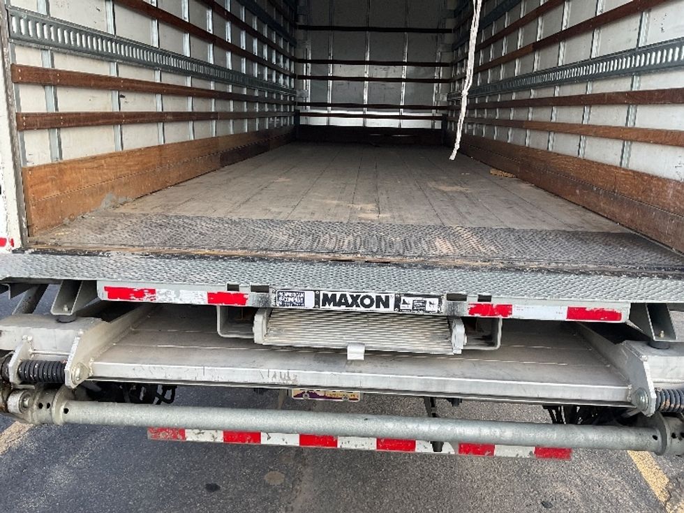 Medium Duty Box Truck-Light and Medium Duty Trucks-Hino-2019-268-Albuquerque-NM-223,246\n\t\tmiles-$ 43,750 - Image 10