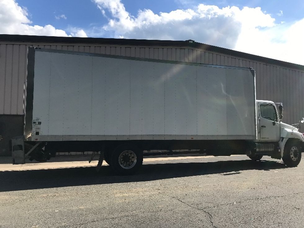 Medium Duty Box Truck-Light and Medium Duty Trucks-Hino-2019-268-Alexandria-VA-102,953\n\t\tmiles-$ 60,250 - Image 15