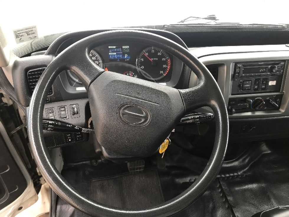 Medium Duty Box Truck-Light and Medium Duty Trucks-Hino-2019-268-Alexandria-VA-102,953\n\t\tmiles-$ 60,250 - Image 18