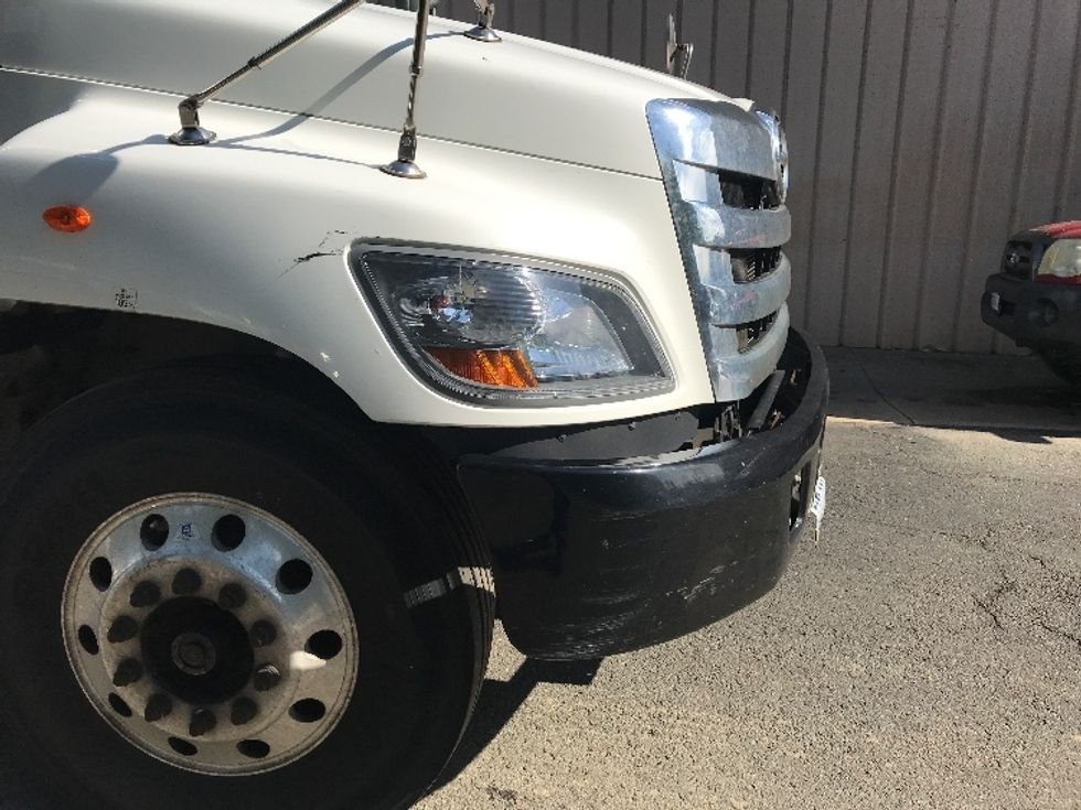 Medium Duty Box Truck-Light and Medium Duty Trucks-Hino-2019-268-Alexandria-VA-102,953\n\t\tmiles-$ 60,250 - Image 28