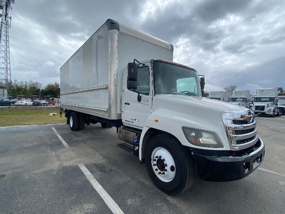 Medium Duty Box Truck-Light and Medium Duty Trucks-Hino-2019-268-Apopka-FL-261,924\n\t\tmiles-$ 36,750 - Image 1