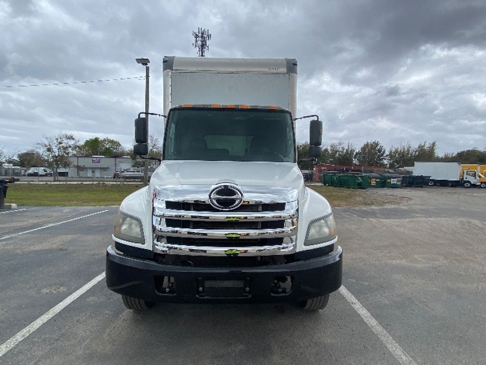 Medium Duty Box Truck-Light and Medium Duty Trucks-Hino-2019-268-Apopka-FL-261,924\n\t\tmiles-$ 36,750 - Image 2