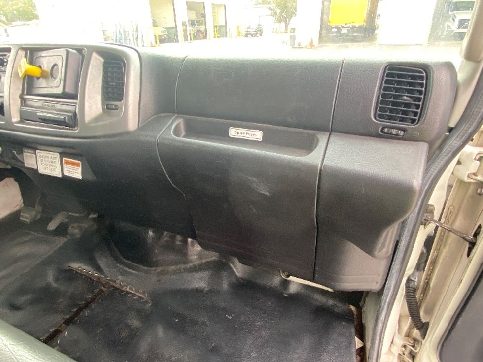 Medium Duty Box Truck-Light and Medium Duty Trucks-Hino-2019-268-Apopka-FL-261,924\n\t\tmiles-$ 36,750 - Image 21