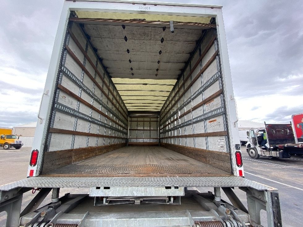 Medium Duty Box Truck-Light and Medium Duty Trucks-Hino-2019-268-Apopka-FL-261,924\n\t\tmiles-$ 36,750 - Image 8