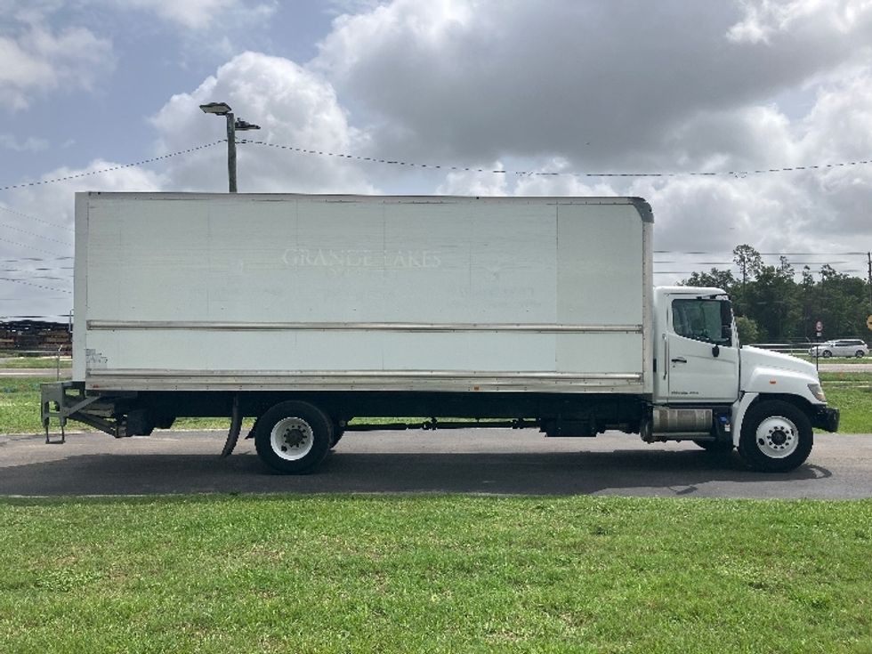 Medium Duty Box Truck-Light and Medium Duty Trucks-Hino-2019-268-Apopka-FL-76,926\n\t\tmiles-$ 63,500 - Image 15