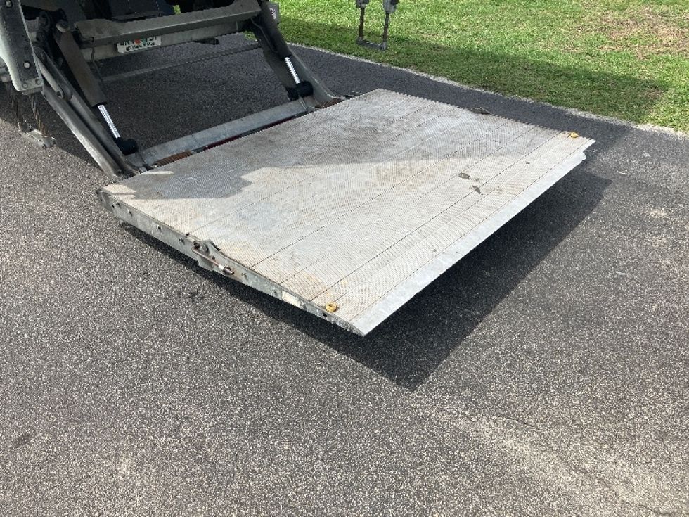 Medium Duty Box Truck-Light and Medium Duty Trucks-Hino-2019-268-Apopka-FL-76,926\n\t\tmiles-$ 63,500 - Image 25