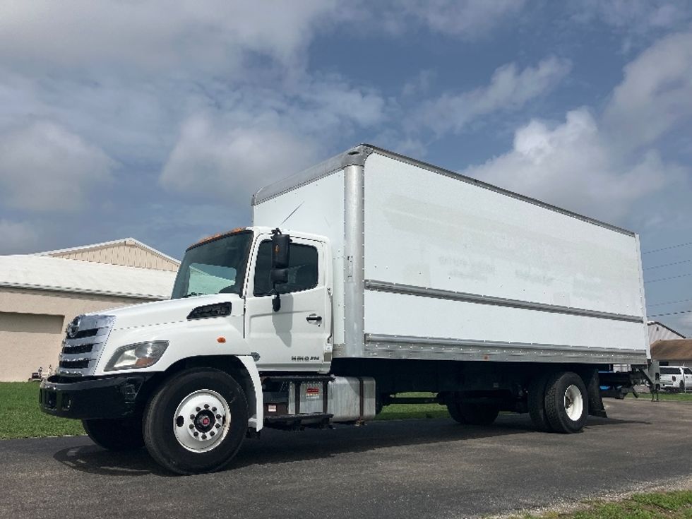 Medium Duty Box Truck-Light and Medium Duty Trucks-Hino-2019-268-Apopka-FL-76,926\n\t\tmiles-$ 63,500 - Image 3