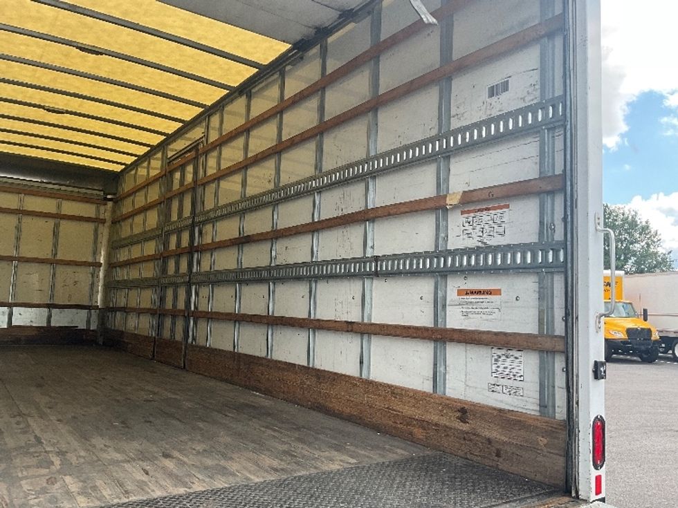 Medium Duty Box Truck-Light and Medium Duty Trucks-Hino-2019-268-Atlanta (Forest Park)-GA-276,825\n\t\tmiles-$ 37,000 - Image 12