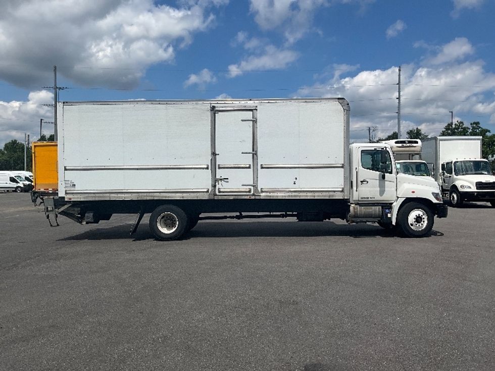 Medium Duty Box Truck-Light and Medium Duty Trucks-Hino-2019-268-Atlanta (Forest Park)-GA-276,825\n\t\tmiles-$ 37,000 - Image 15