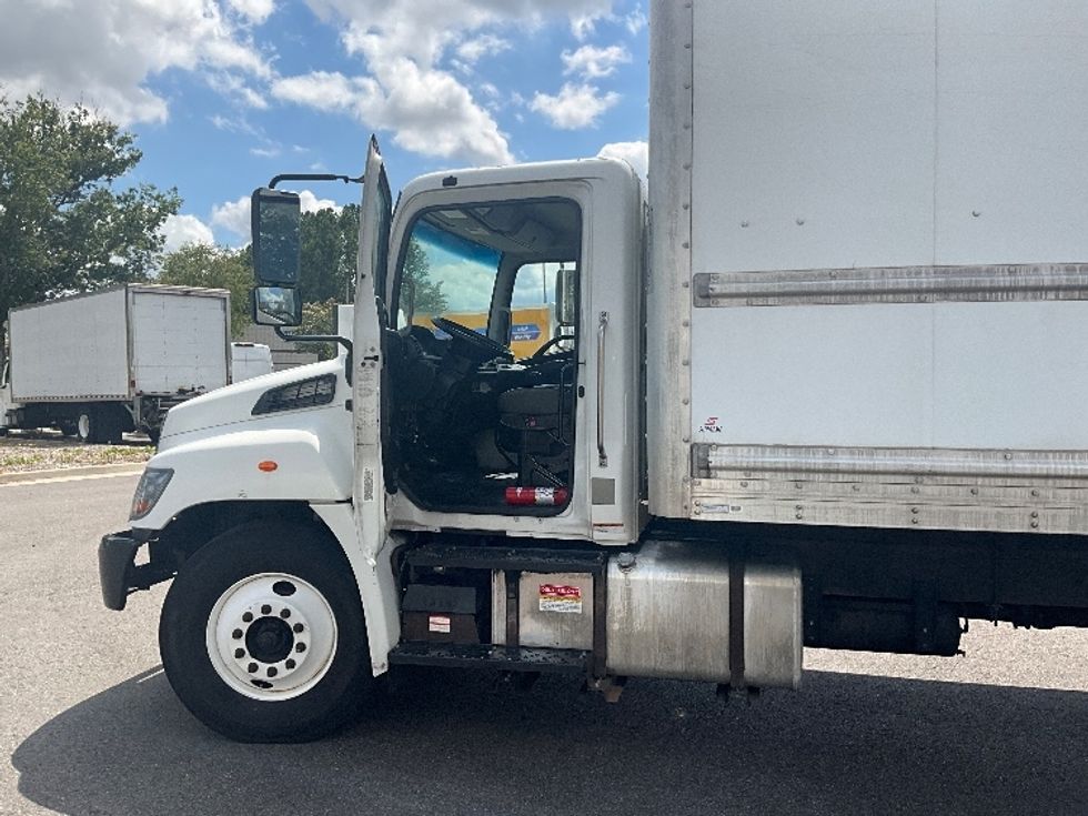 Medium Duty Box Truck-Light and Medium Duty Trucks-Hino-2019-268-Atlanta (Forest Park)-GA-276,825\n\t\tmiles-$ 37,000 - Image 16