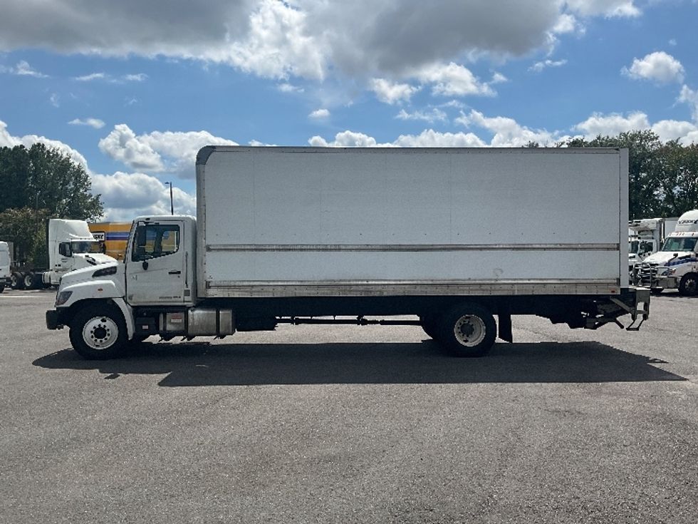 Medium Duty Box Truck-Light and Medium Duty Trucks-Hino-2019-268-Atlanta (Forest Park)-GA-276,825\n\t\tmiles-$ 37,000 - Image 4
