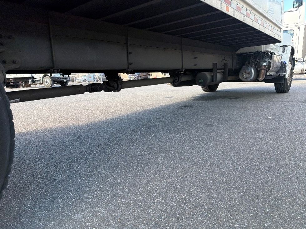 Medium Duty Box Truck-Light and Medium Duty Trucks-Hino-2019-268-Baltimore-MD-176,103\n\t\tmiles-$ 49,500 - Image 14