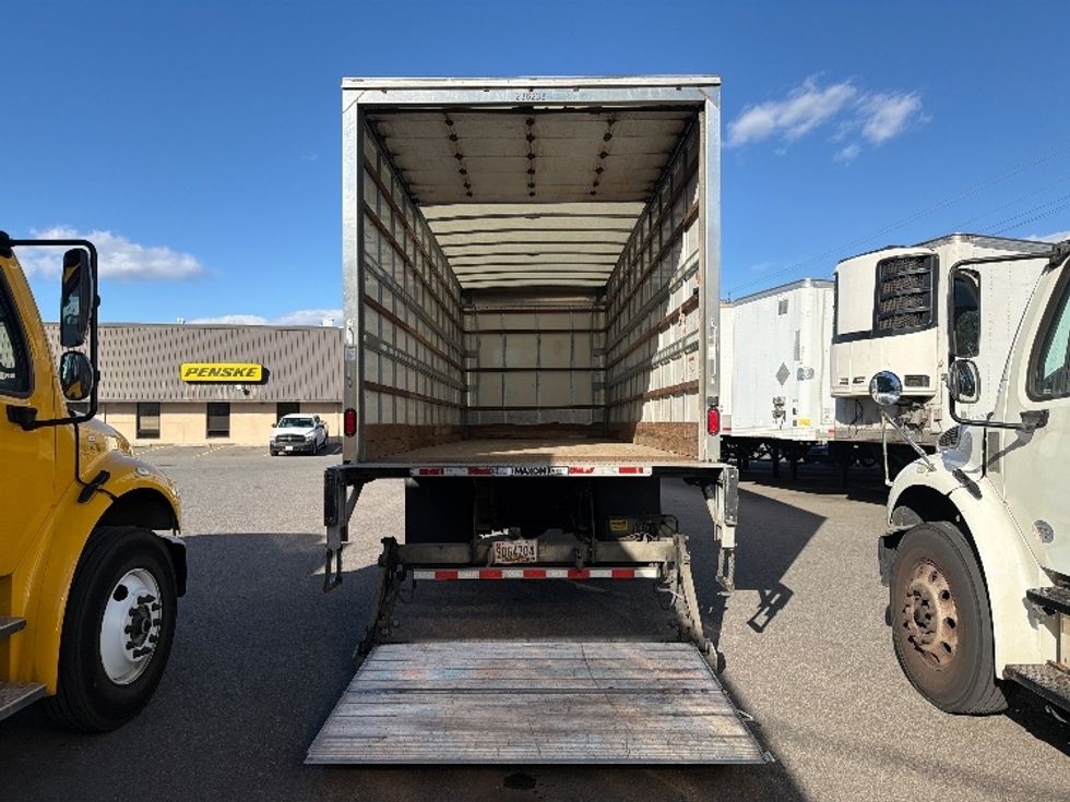 Medium Duty Box Truck-Light and Medium Duty Trucks-Hino-2019-268-Baltimore-MD-176,103\n\t\tmiles-$ 49,500 - Image 9