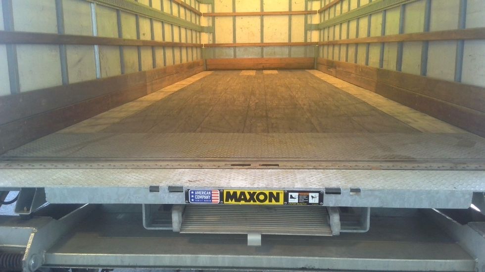 Medium Duty Box Truck-Light and Medium Duty Trucks-Hino-2019-268-Boaz-AL-183,669\n\t\tmiles-$ 52,500 - Image 10