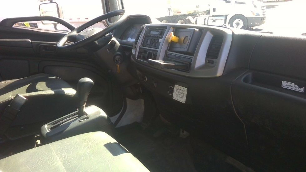 Medium Duty Box Truck-Light and Medium Duty Trucks-Hino-2019-268-Boaz-AL-183,669\n\t\tmiles-$ 52,500 - Image 22