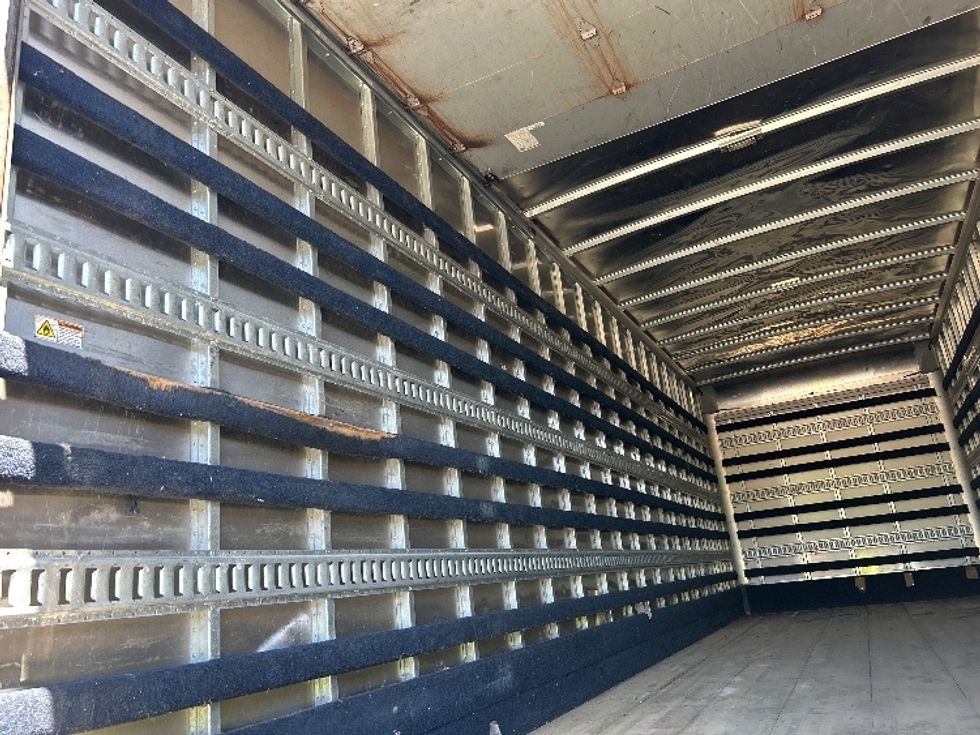 Medium Duty Box Truck-Light and Medium Duty Trucks-Hino-2019-268-Braintree-MA-160,052\n\t\tmiles-$ 53,000 - Image 11