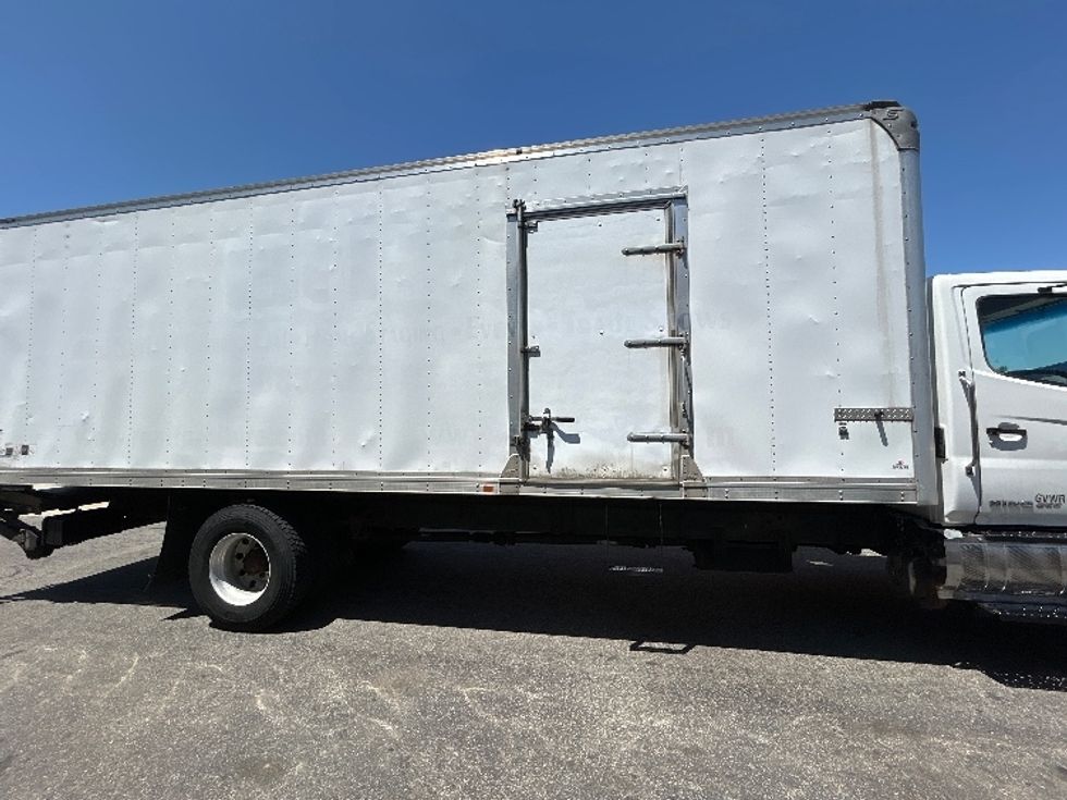 Medium Duty Box Truck-Light and Medium Duty Trucks-Hino-2019-268-Braintree-MA-160,052\n\t\tmiles-$ 53,000 - Image 15