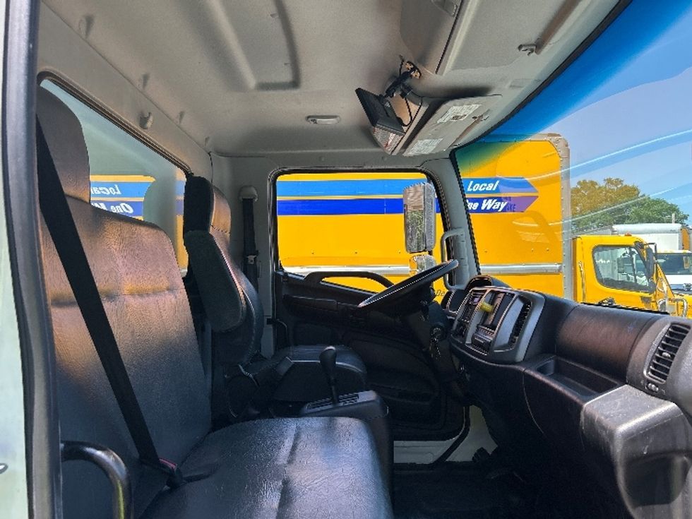 Medium Duty Box Truck-Light and Medium Duty Trucks-Hino-2019-268-Braintree-MA-160,052\n\t\tmiles-$ 53,000 - Image 22